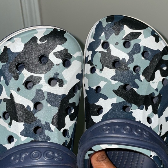 CROCS - Picture 2 of 6